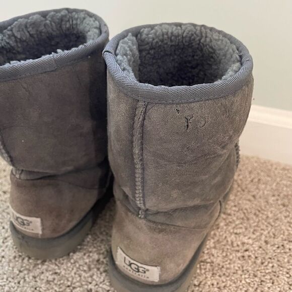 UGG Gray Classic Short Boots - Picture 4 of 6